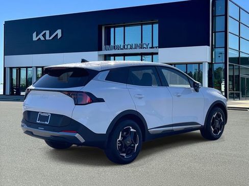 New 2026 Kia Sportage EX image 6