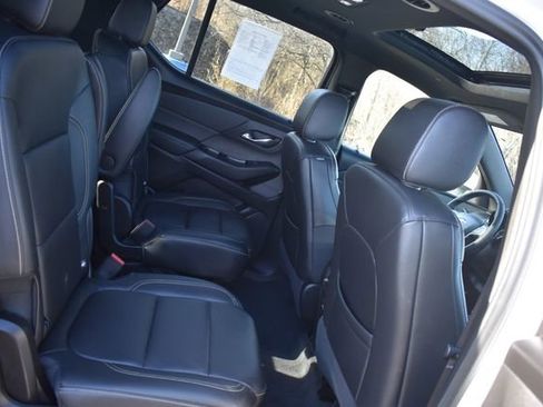 Certified 2023 Chevrolet Traverse LT w/ LT Premium Package image 18