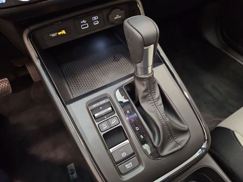 Certified 2024 Honda CR-V EX image 9