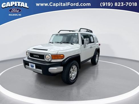 Used 2010 Toyota FJ Cruiser 4WD image 4