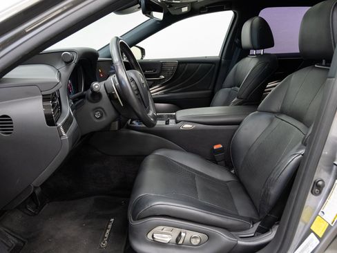 Used 2020 Lexus LS 500 w/ Accessory Package (Z2) image 7