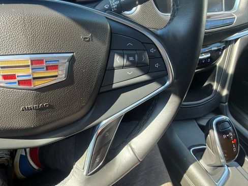 Used 2018 Cadillac XT5 Premium Luxury w/ Driver Assist Package AWD/4WD image 19