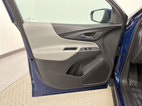 Used 2022 Chevrolet Equinox LT FWD image 19