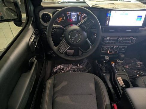 New 2026 Jeep Gladiator Sport AWD/4WD image 14