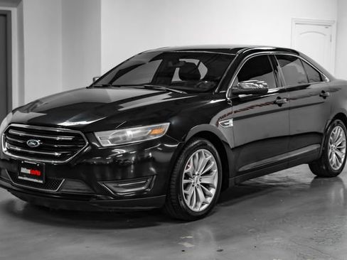 Used 2015 Ford Taurus Limited FWD image 6