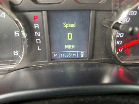 Used 2018 Chevrolet Silverado 1500 W/T w/ Trailering Package AWD/4WD image 16