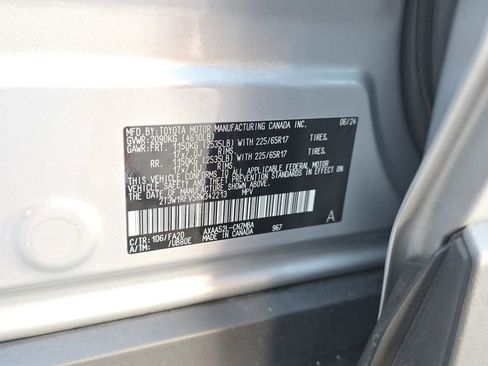 Used 2024 Toyota RAV4 XLE FWD image 29