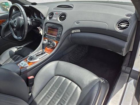 Used 2011 Mercedes-Benz SL 63 AMG image 19