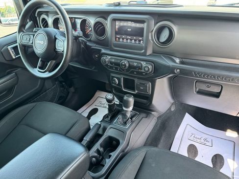 Used 2022 Jeep Wrangler Sport AWD/4WD image 12