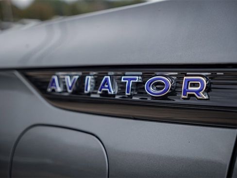 Used 2021 Lincoln Aviator Grand Touring w/ Elements Package Plus image 28