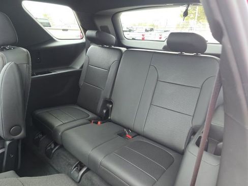 Used 2023 Chevrolet Traverse High Country w/ LPO, Floor Liner Package AWD/4WD image 16
