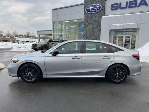 Used 2025 Honda Civic Sport image 9