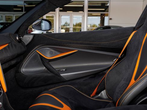 Used 2020 McLaren 720S Performance image 44