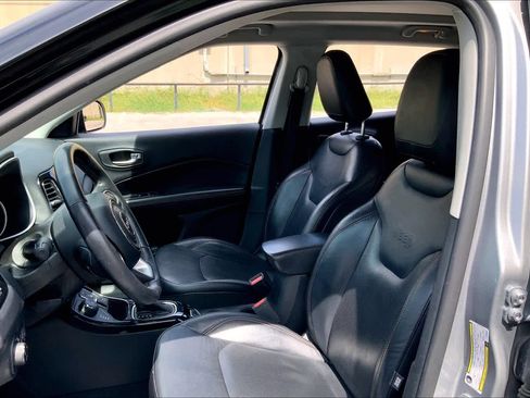 Used 2017 Jeep Compass Limited image 7