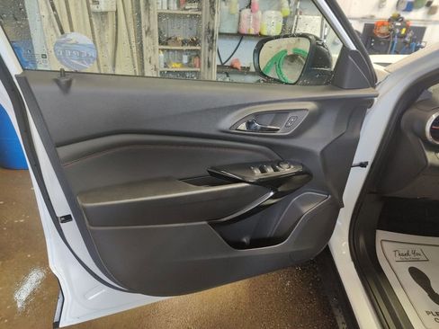 New 2025 Chevrolet Trax RS w/ Sunroof Package image 16