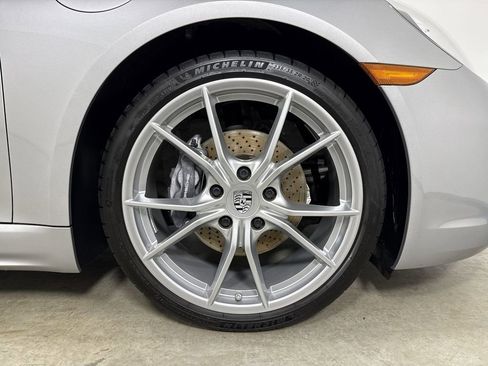 Certified 2018 Porsche 718 Boxster RWD image 15