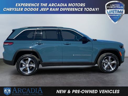 New 2026 Jeep Grand Cherokee Limited w/ Trailer Tow Package AWD/4WD image 6