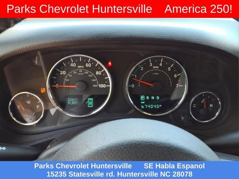 Used 2017 Jeep Wrangler Unlimited Sahara w/ Connectivity Group AWD/4WD image 15