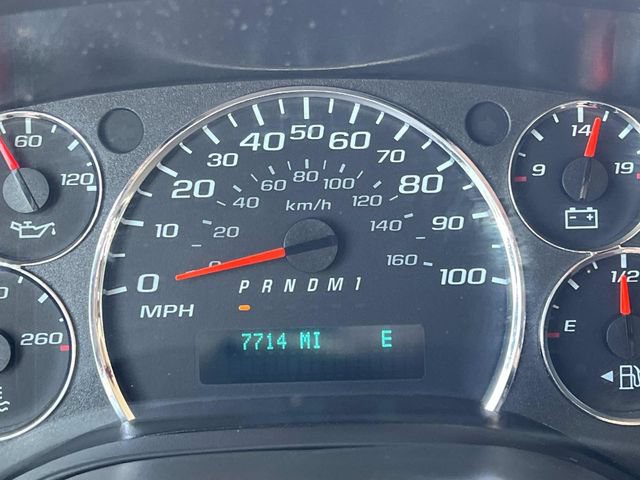 Used 2024 Chevrolet Express 2500 w/ Driver Convenience Package RWD image 21