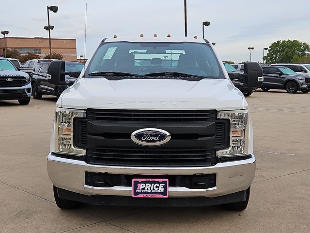 Used 2017 Ford F350 XL w/ Power Equipment Group RWD image 2