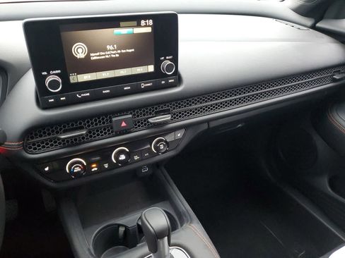 Certified 2025 Honda HR-V Sport image 28