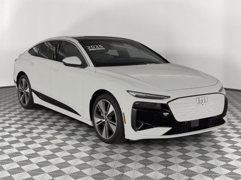Used 2025 Audi A6 e-tron Premium Plus w/ Premium Plus RWD image 7