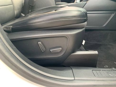 Used 2024 Ford Escape Platinum image 17