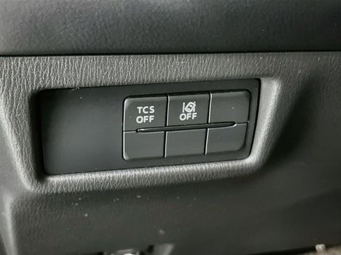 Used 2021 MAZDA CX-5 Touring FWD image 17