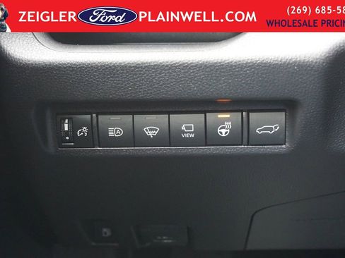 Used 2022 Toyota RAV4 XSE image 30