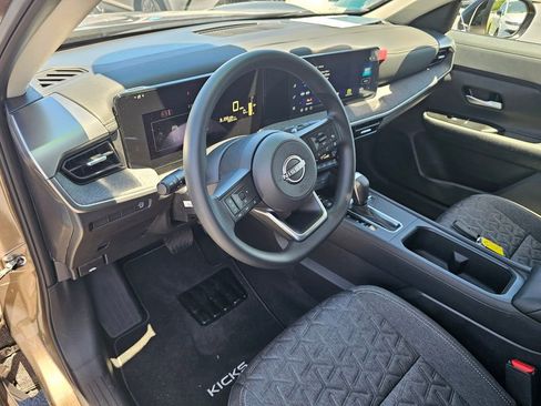 Used 2026 Nissan Kicks SV w/ Cold Weather Package FWD image 17