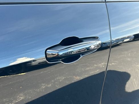 New 2026 GMC Acadia Elevation w/ Elevation Premium Package AWD/4WD image 15