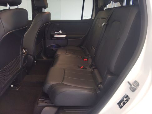 Used 2023 Mercedes-Benz EQB 300 4MATIC image 13