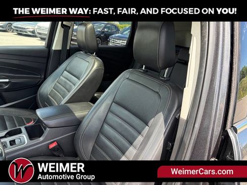 Used 2019 Ford Escape Titanium AWD/4WD image 22