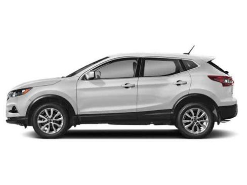 Used 2020 Nissan Rogue Sport S image 3