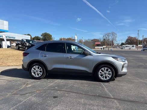 Used 2024 Ford Escape Active image 4