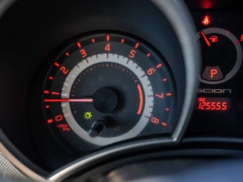 Used 2014 Scion tC image 19