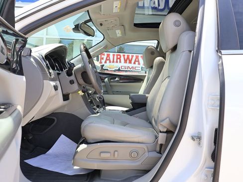 Used 2021 Buick Enclave Essence w/ Sound and Sites Package AWD/4WD image 11