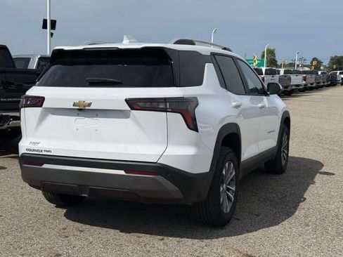 Used 2025 Chevrolet Equinox LT w/ Convenience Package II AWD/4WD image 5