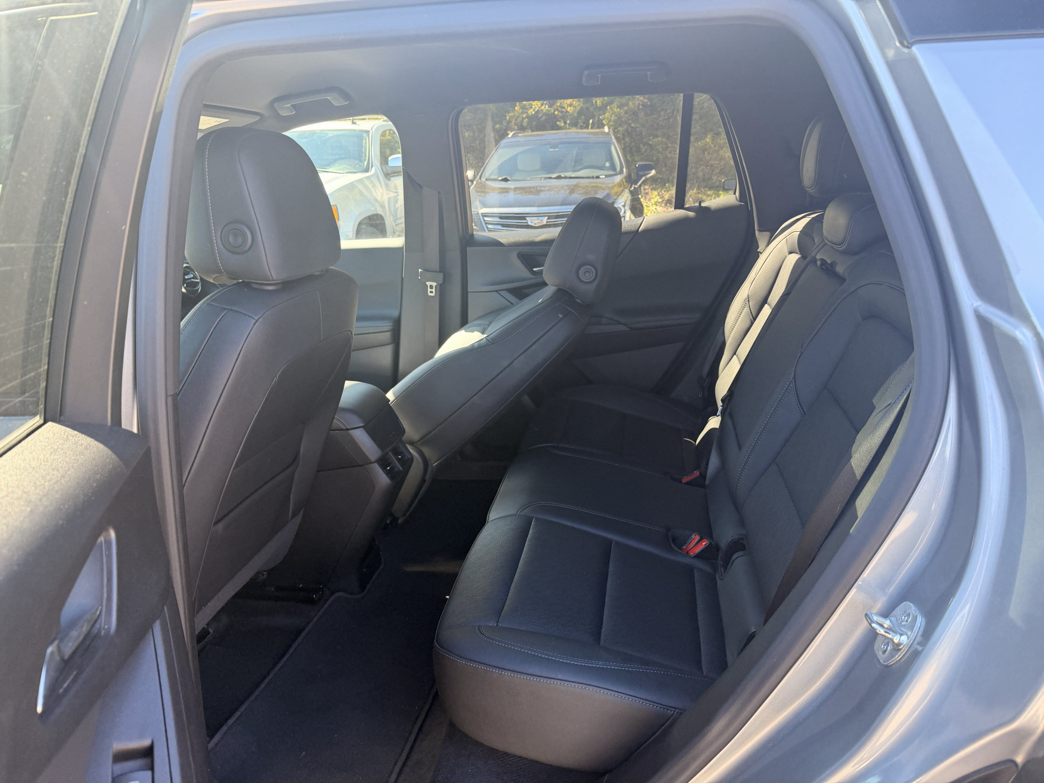 Used 2025 Chevrolet Equinox LT w/ Convenience Package II AWD/4WD image 7