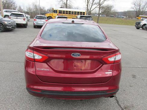Used 2013 Ford Fusion SE FWD image 4