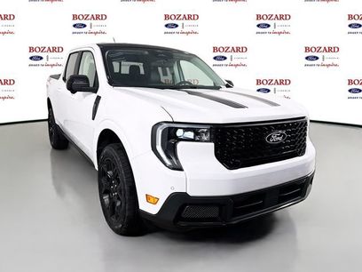 New 2026 Ford Maverick Lariat w/ Black Appearance Package