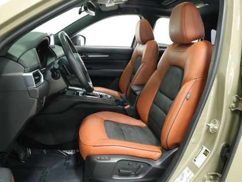 Used 2024 MAZDA CX-5 Carbon Edition image 30