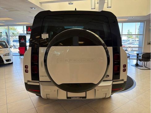 Used 2023 Land Rover Defender 130 SE AWD/4WD image 6