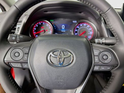 Used 2023 Toyota Camry XSE FWD image 16