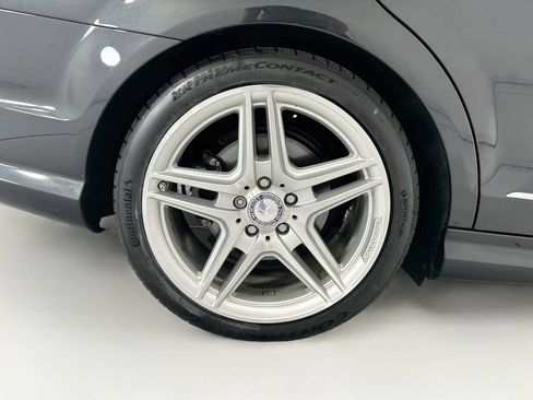 Used 2012 Mercedes-Benz C 250 Sedan image 32
