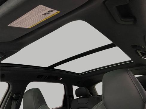 Used 2025 Audi SQ7 Prestige image 32