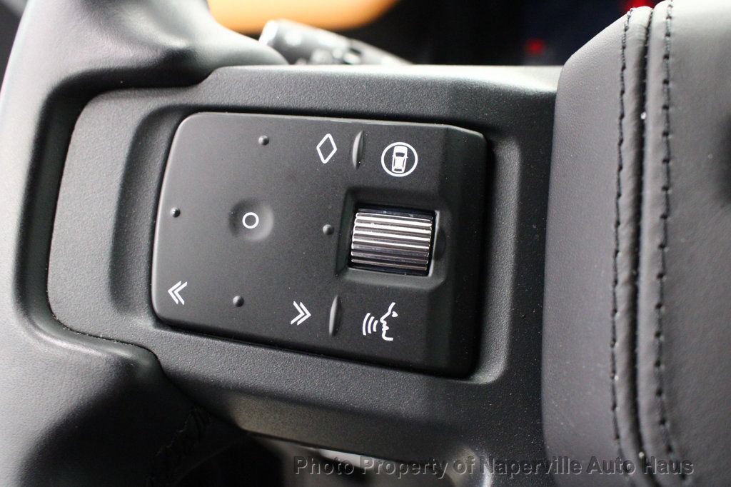 Used 2024 Land Rover Defender 110 X AWD/4WD image 16