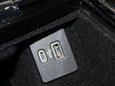 Used 2021 Lincoln Nautilus Reserve w/ Equipment Group 201A image 57