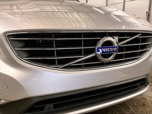 Used 2018 Volvo S60 T5 Inscription AWD/4WD image 29