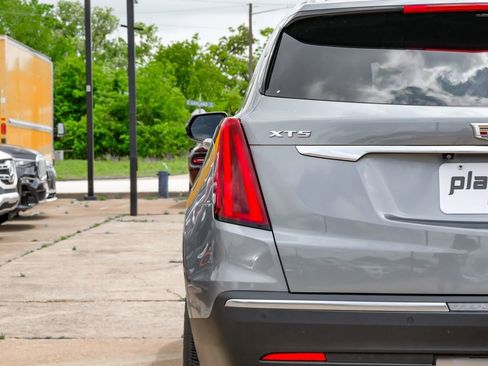 Used 2023 Cadillac XT5 Luxury FWD image 58